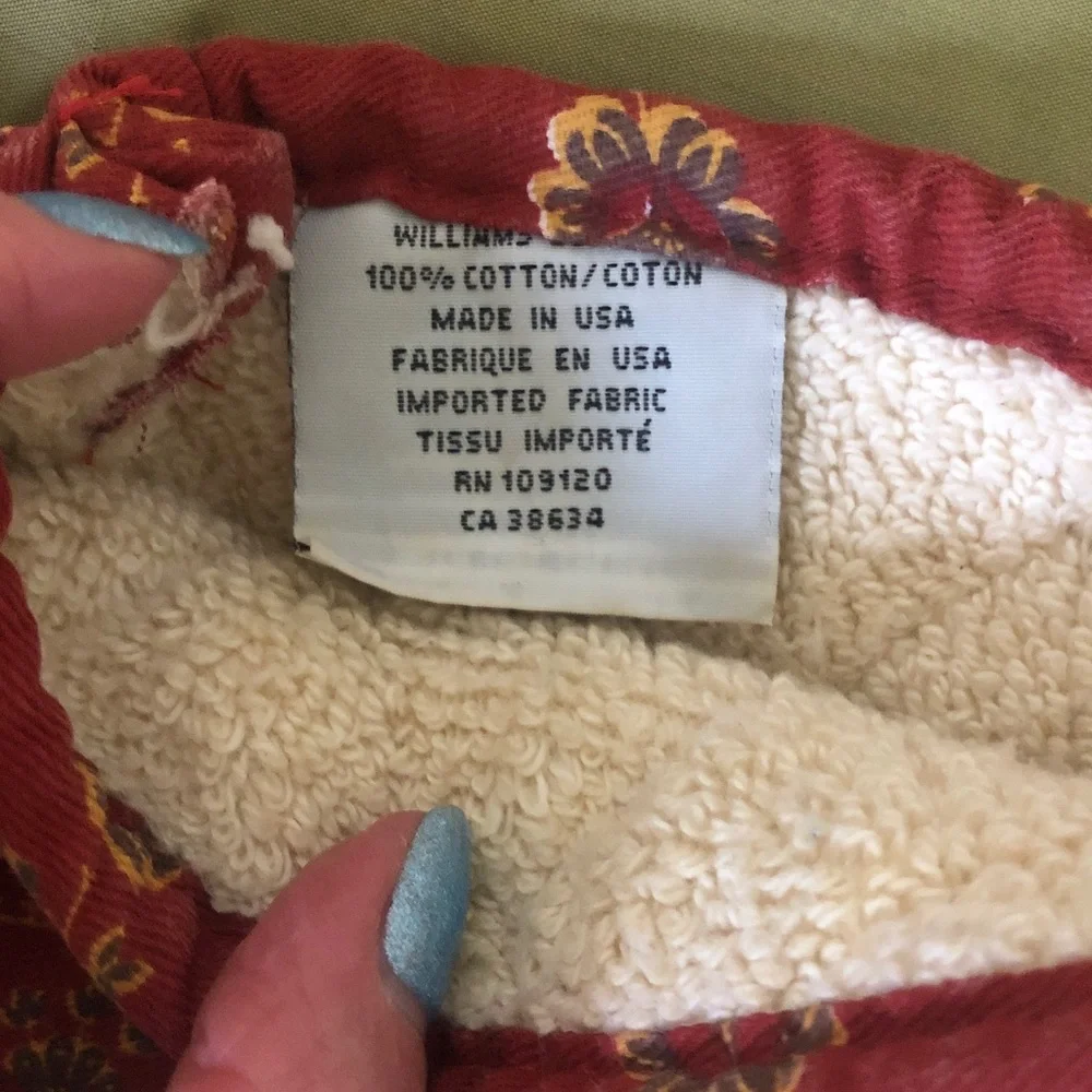 Williams Sonoma Fall Leaf Oven Mitt, good/fair condition. See matching apron